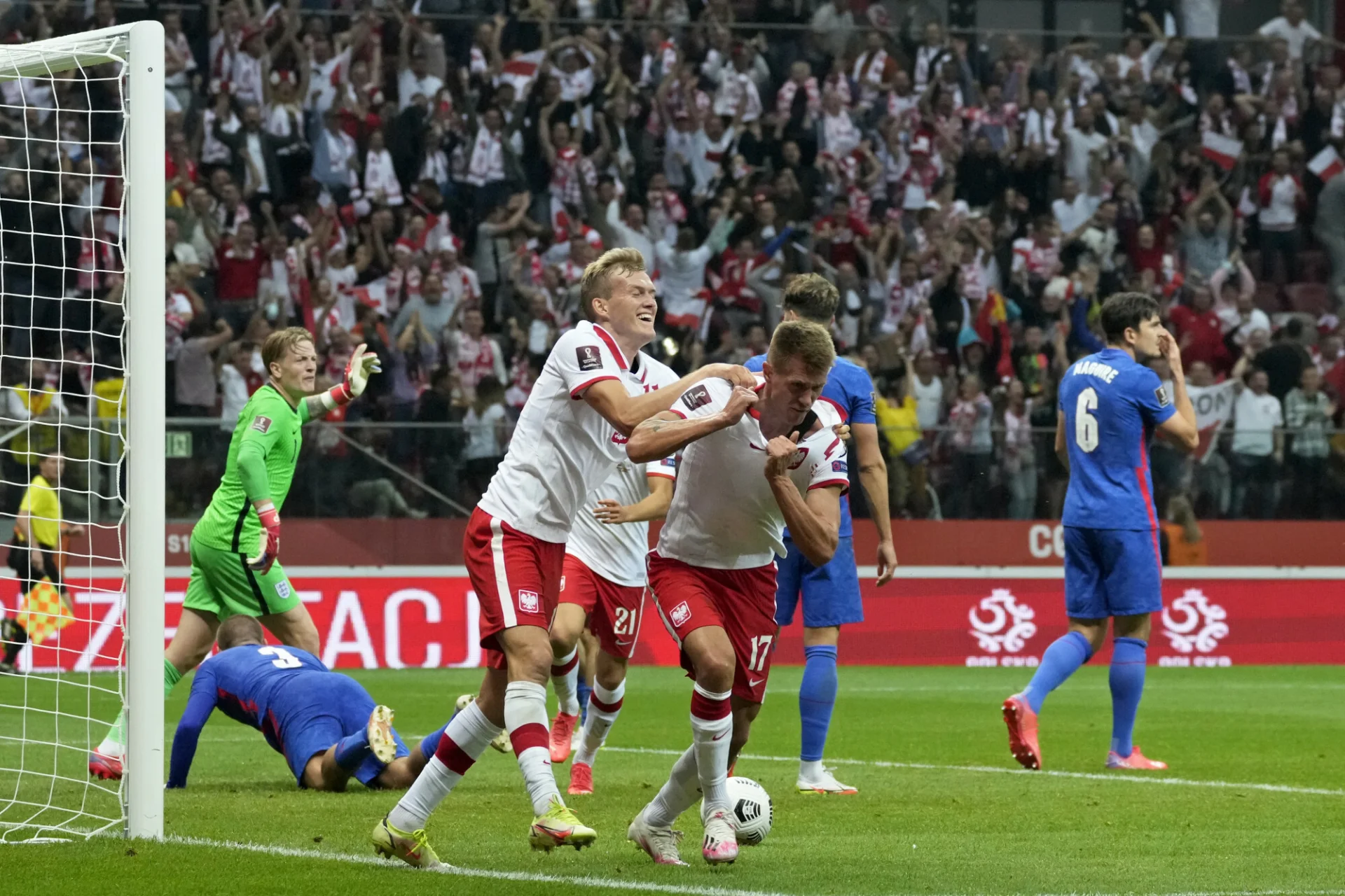 Damian Szymański właśnie trafił do bramki Anglików i zapewnił nam remis