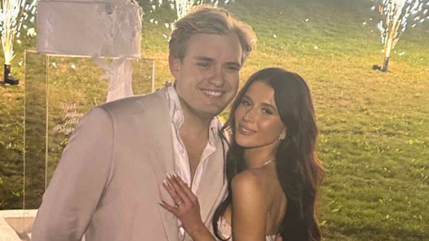 Ślub Roxie Węgiel nieopłacony? Ksiądz się tłumaczy, ale jego wpis już zniknął