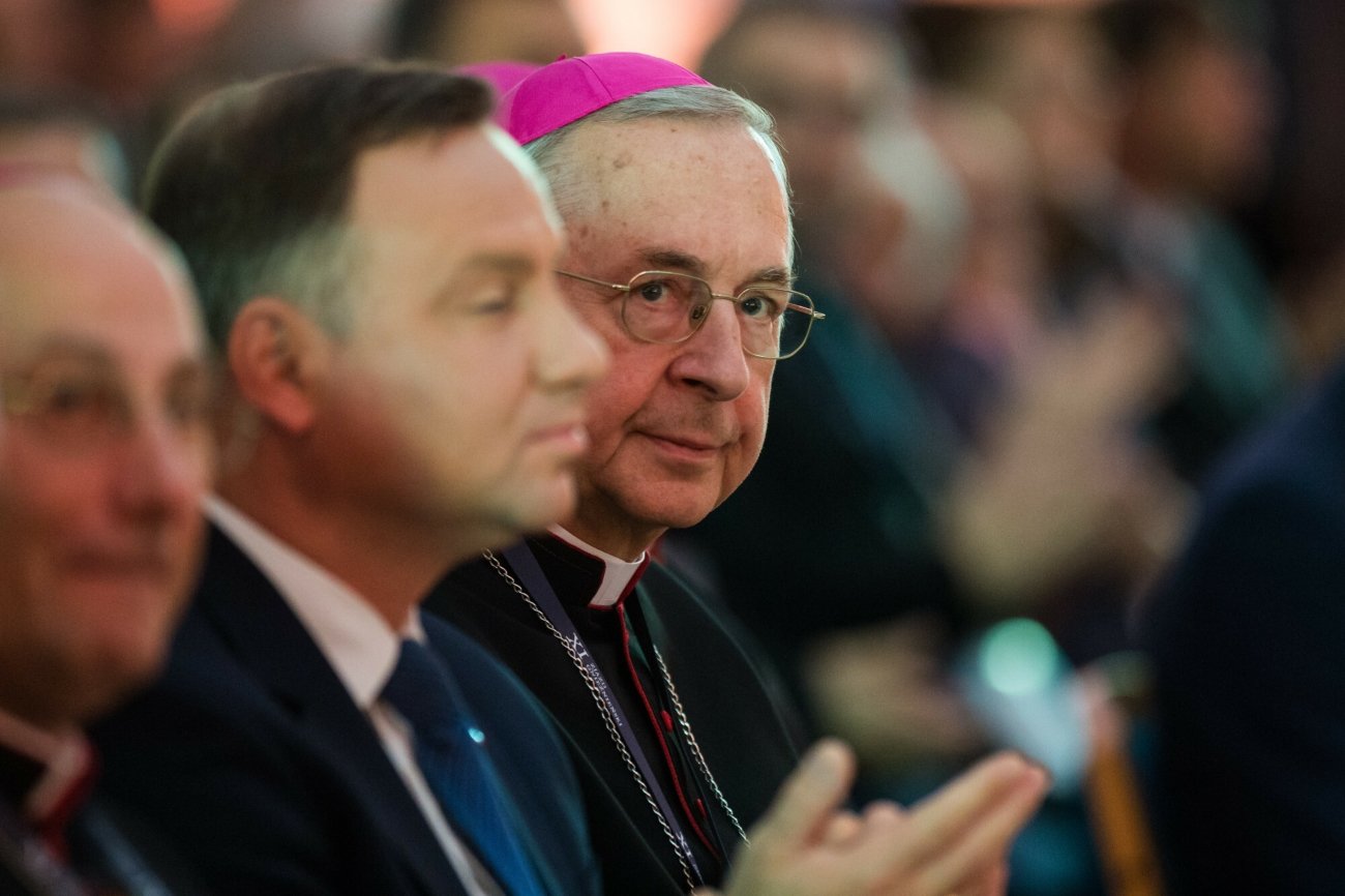 Abp Stanisław Gądecki obok prezydenta Andrzeja Dudy (2018).