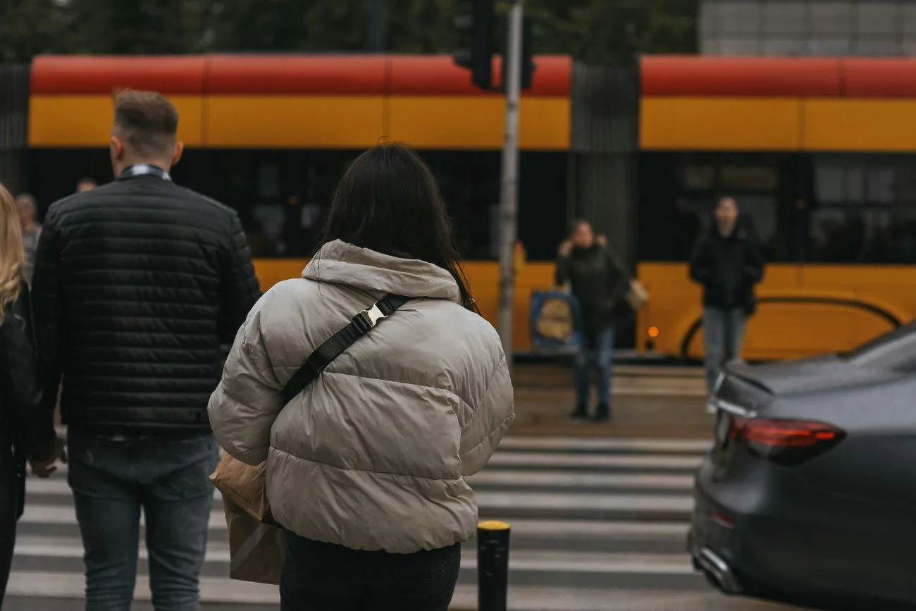 Tyle osób ma dziś w Polsce status uchodźcy. Urząd ujawnił oficjalnie liczby. Liczba uchodźców w Polsce. Urząd podał konkretne dane.