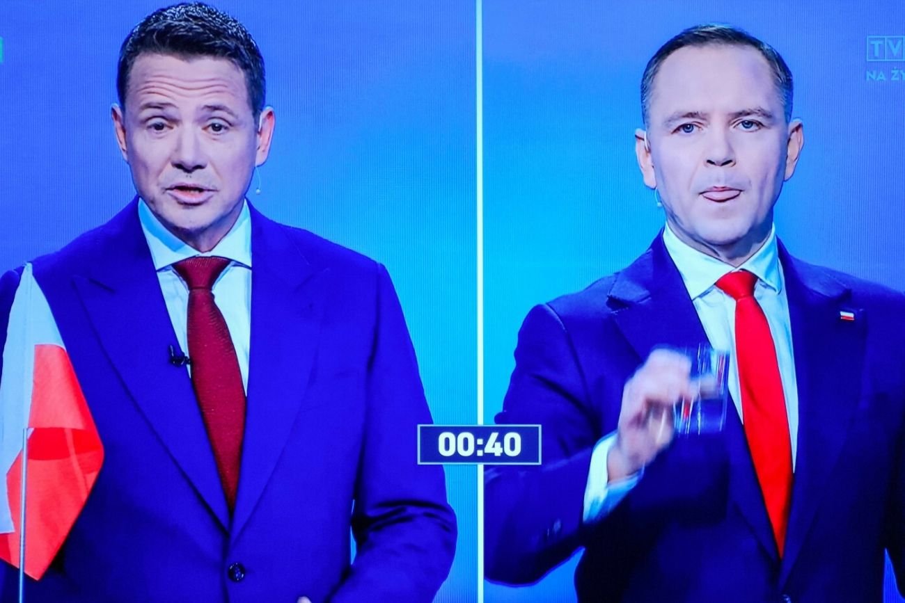 Trzaskowski czy Nawrocki? Stresowanie się wyborami i tym, na czyje zwycięstwo wskazują sondaże, niszczy zdrowie i relacje. Psycholog wymienia objawy, które wskazują na to, że przedawkowaliśmy temat wyborów. Trzaskowski czy Nawrocki? Stresowanie się wyborami i tym, na czyje zwycięstwo wskazują sondaże, niszczy zdrowie i relacje. Psycholog wymienia objawy, które wskazują na to, że przedawkowaliśmy temat wyborów.
