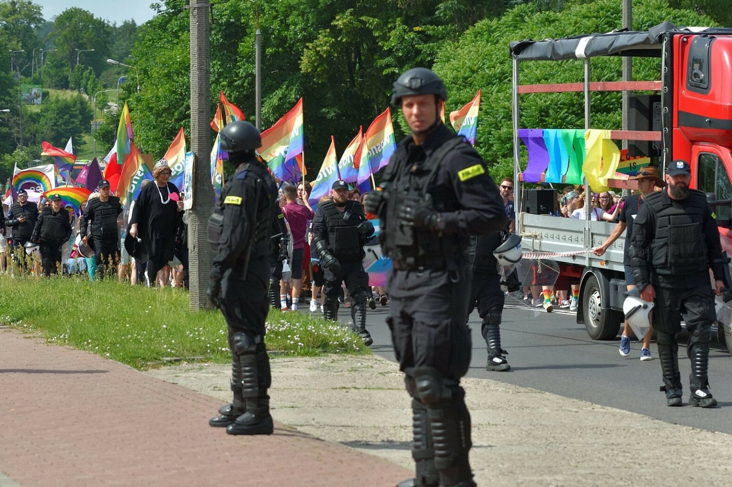 Jeden z Marszy Równości w Olsztynie. Zdjęcie ilustracyjne.