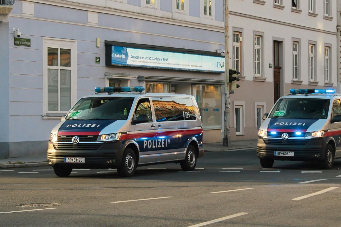 Policja w Austrii zatrzymała Polaka, który przekroczył prędkość o 82 km/h