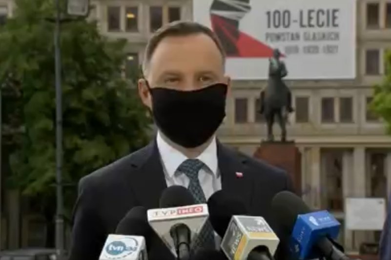 Prezydent Andrzej Duda w Katowicach skłamał ws. przebiegu epidemii koronawirusa na Śląsku.
