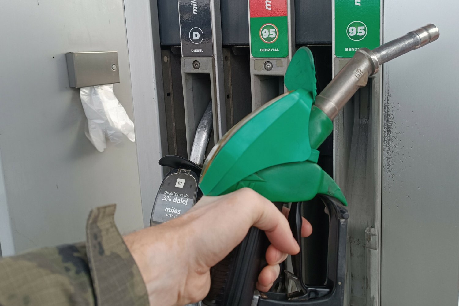 Promocja na benzynę i diesla na stacjach Amic. Rabat 30 gr / litr w weekend