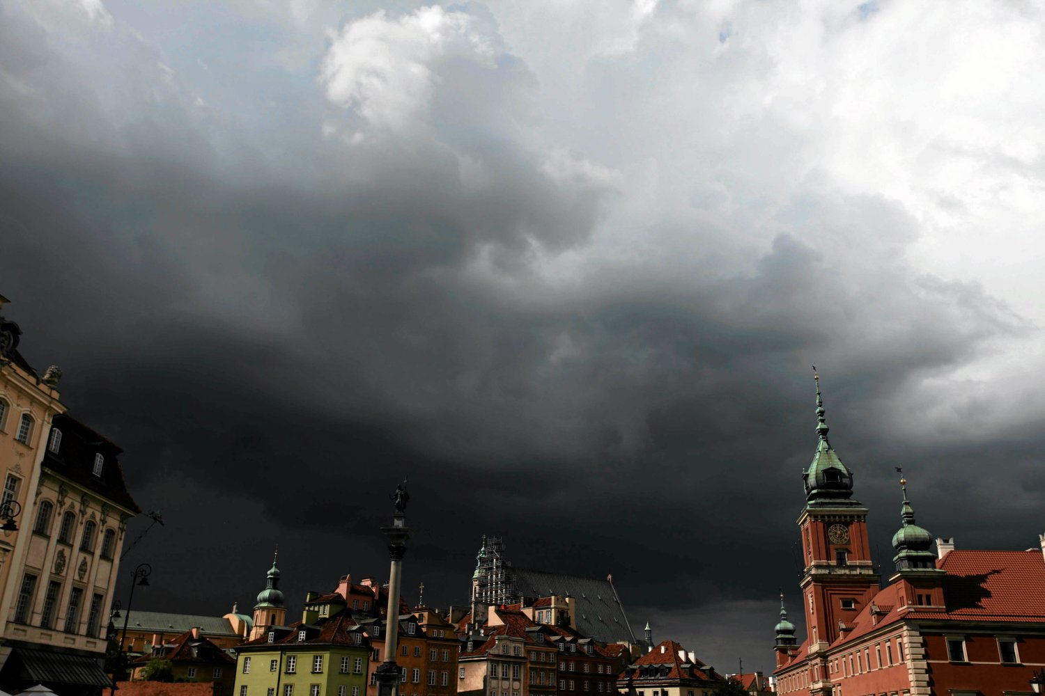 W Polsce pojawią się niebezpieczne burze.