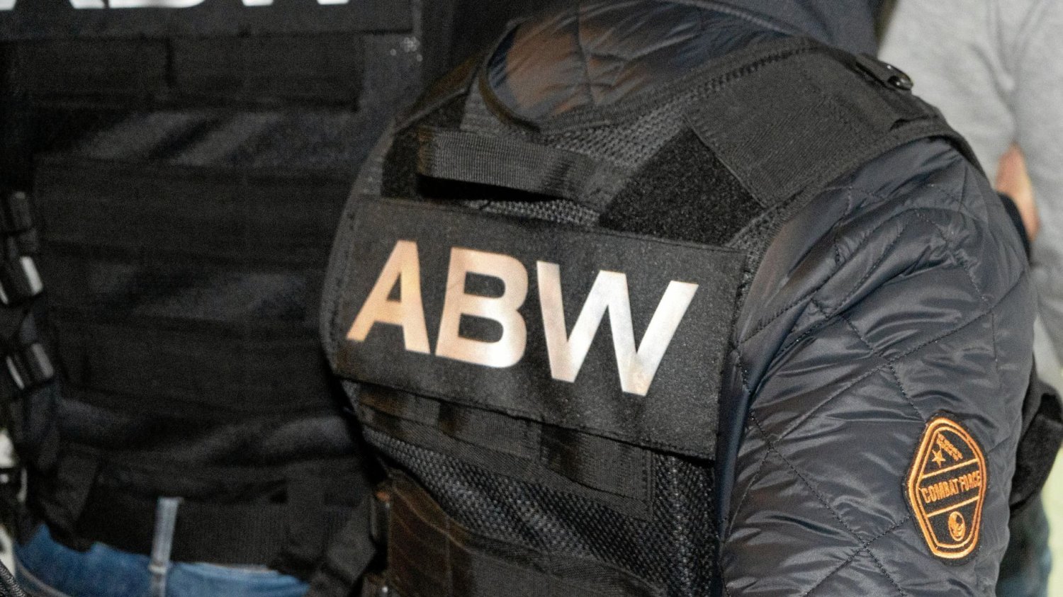ABW.