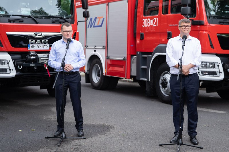 "Bitwa o wozy 2020" ma zachęcić do głosowania Polaków w gminach do 20 tys. mieszkańców. Najlepsza gmina w województwie otrzyma wóz strażacki.