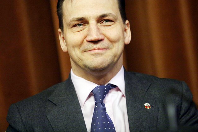 Radosław Sikorski ostro odpowiedział na wpis szefowej "Wiadomości" TVP, Marzeny Paczuskiej.