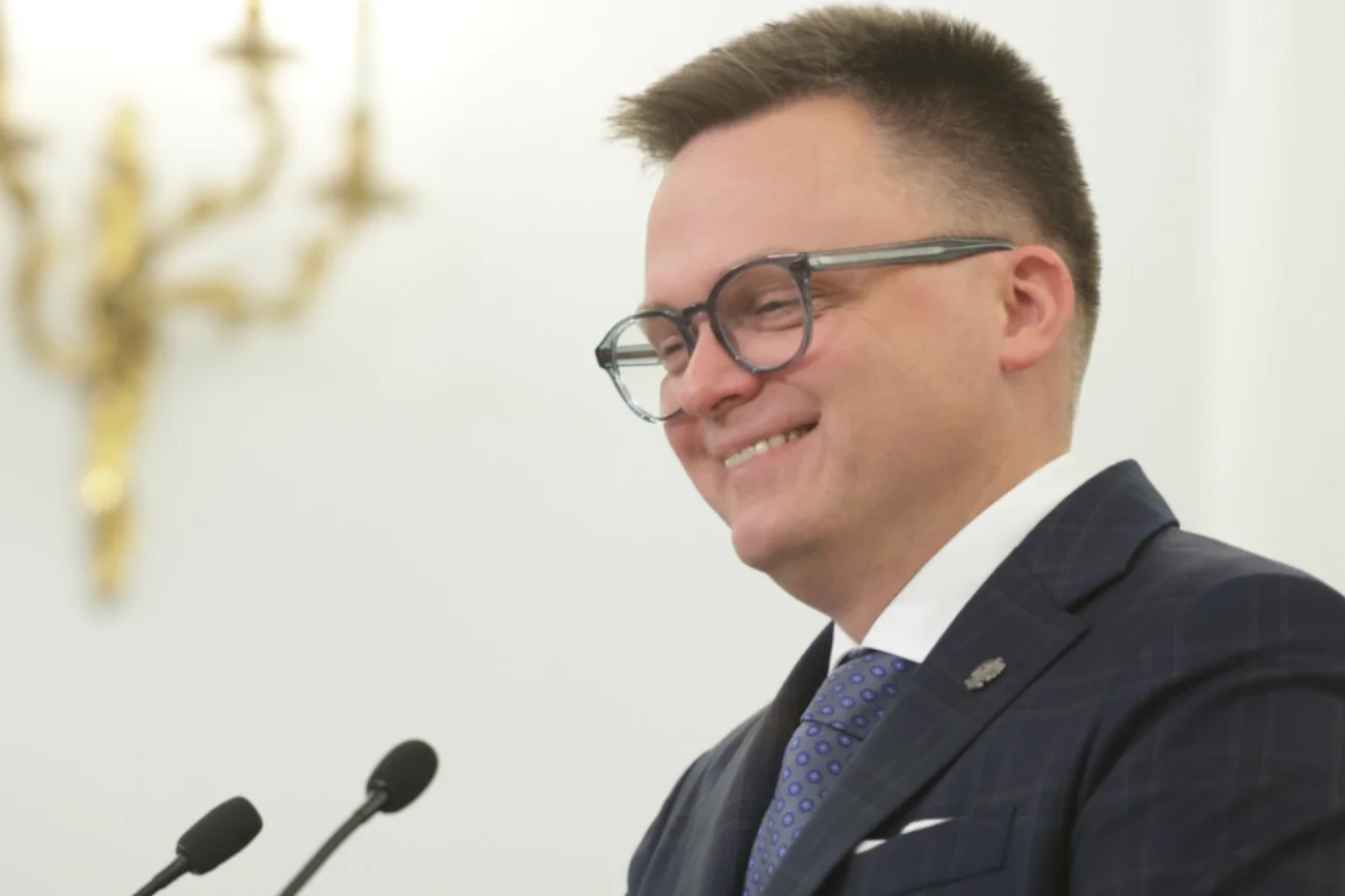 Hołownia żartuje ze znanego dziennikarza TVP Info. "Wierzę głęboko w obiektywizm pana redaktora"