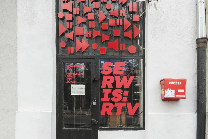 Pomysłowy szyld serwisu RTV