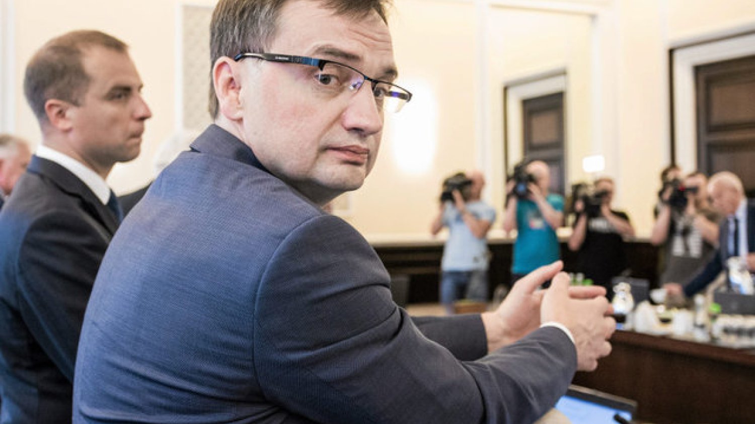 Zbigniew Ziobro zyskał w sondażu zaufania społecznego. Ufa mu o 4 proc. Polaków więcej niż przed miesiącem.