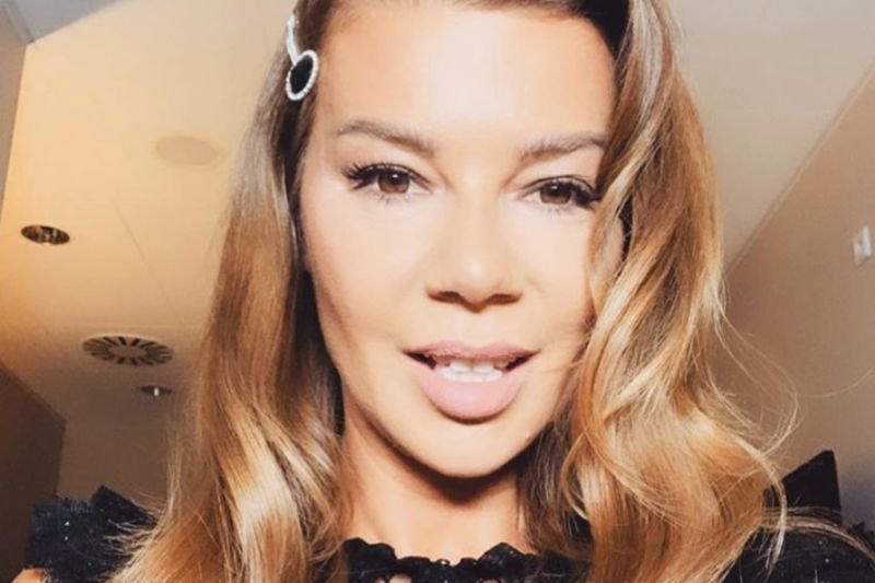 Edyta Górniak zapozowała do zdjęcia z odtwórczynią roli Hannah Montany.