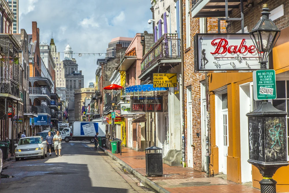 [url=http://shutr.bz/RoHotO] Ulice French Quarter [/url]