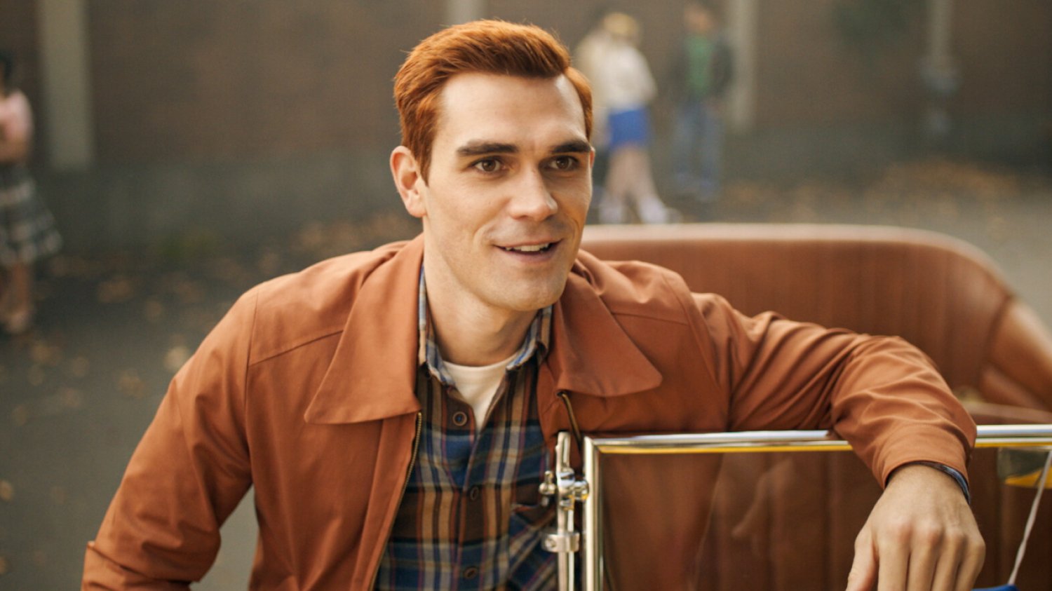 "Riverdale" wraca z 7. sezonem. Czy serial czeka zakończenie w stylu "Lost" i "Gry o tron"? KJ Apa jako Archie w "Riverdale".