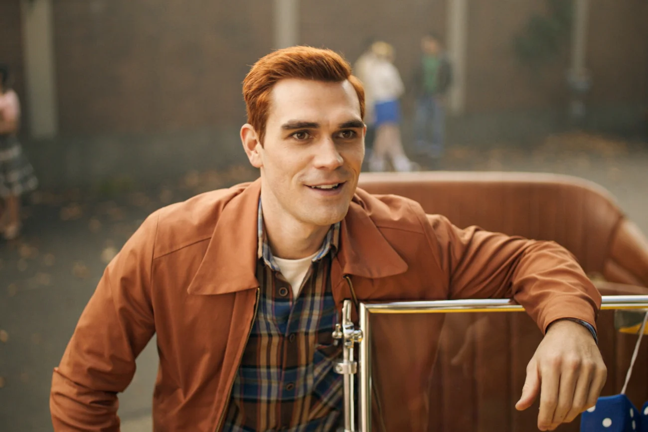 KJ Apa jako Archie w "Riverdale".