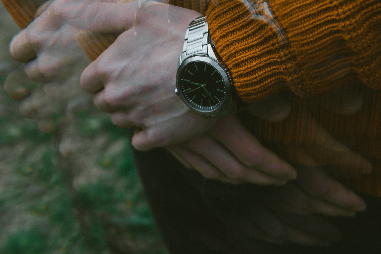 Pośpimy o godzinę dłużej, ale jakim kosztem? Tego dnia przestawimy zegarki na czas zimowy