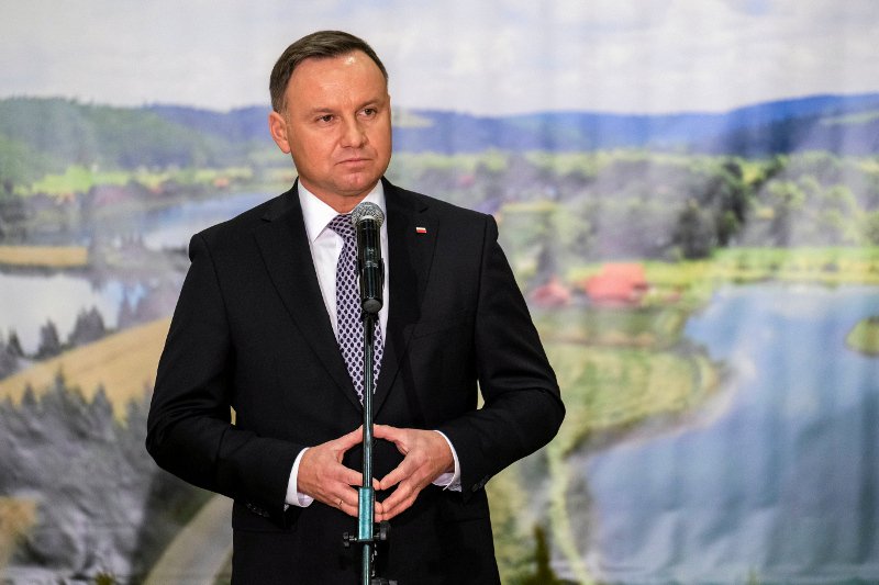 Na Pałacu Prezydenckim uruchomiono iluminację poświęconą Oldze Tokarczuk.