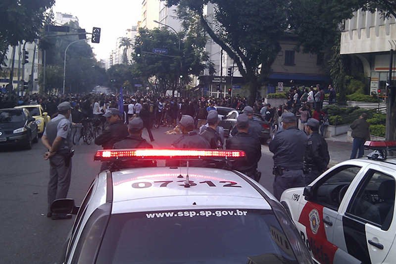 W jednym z nocnych klubów w brazylijskim Santa Maria wybuchł pożar. Liczba ofiar śmiertelnych może przekroczyć 200 osób