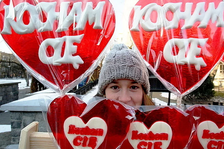 Niedziela handlowa: czy w Walentynki 14 lutego 2021 sklepy będą otwarte?