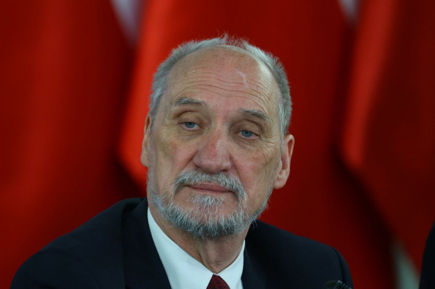 Podkomisja Macierewicza dalej wydaje publiczne pieniądze.