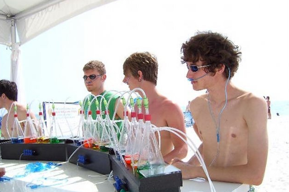 Moda na bary tlenowe powraca. Powracają także wątpliwości, czy takie bary są rzeczywiście zdrowe.