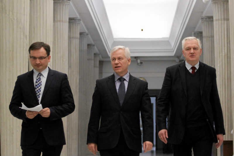 Zjednoczona Prawica chce karać więzieniem za używanie zwrotu "polskie obozy zagłady".