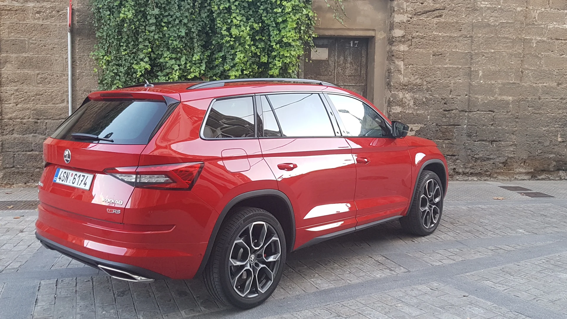Skoda nie rzuca się w oczy, co często jest dużą zaletą.