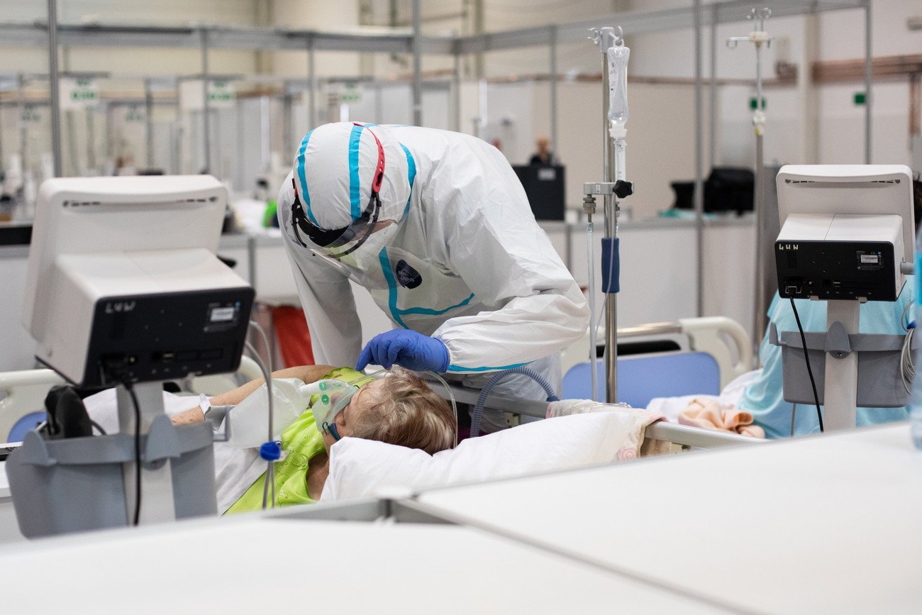 Na całym świecie pojawiają się kolejne warianty wirusa.