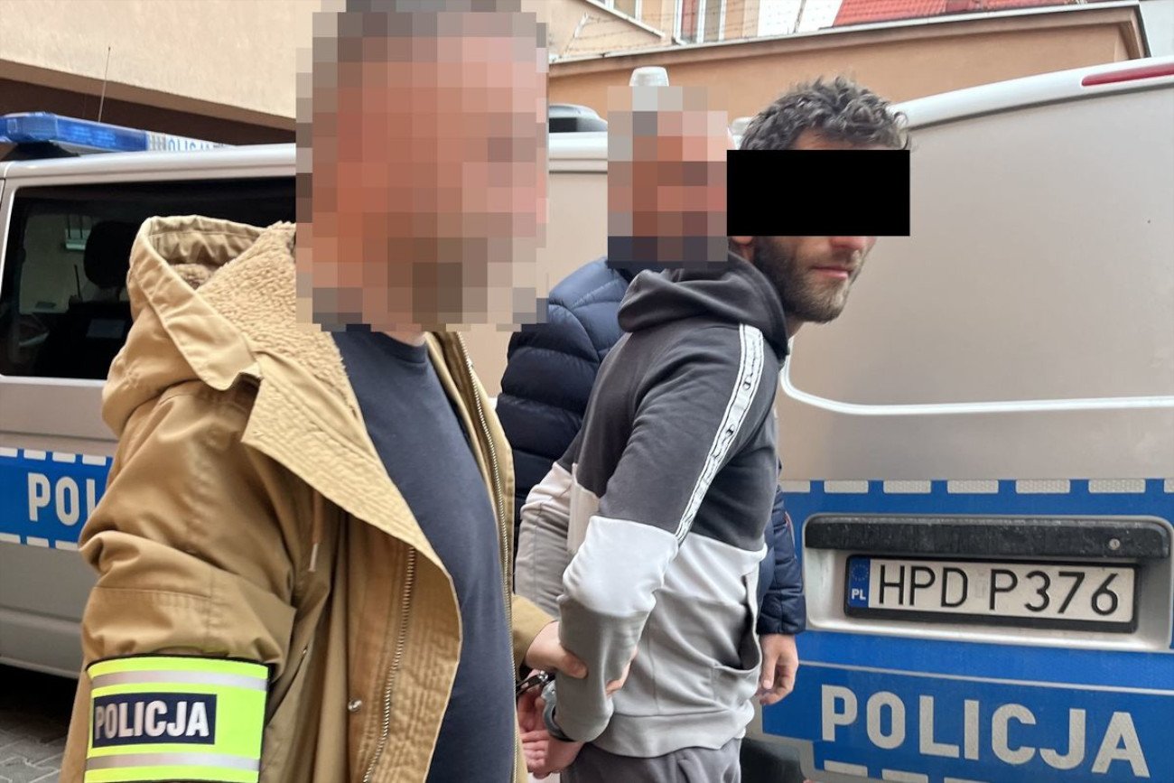 32-latek napadał na sklepy w Puławach. Grozi mu 30 lat więzienia za tzw. multirecydywę