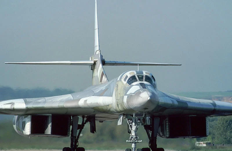Bombowiec Tu-160.