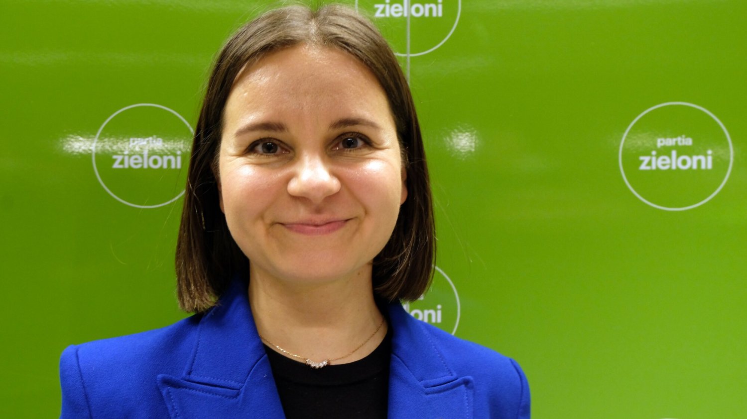 Współprzewodnicząca partii Zieloni Urszula Zielińska w rozmowie z naTemat.pl mówi m.in. o wojnie z wiatrakami toczonej przez rząd PiS. Współprzewodnicząca partii Zieloni Urszula Zielińska.