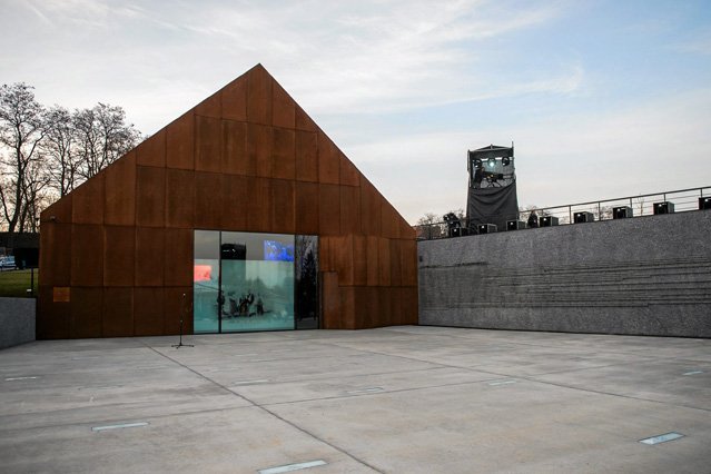 Muzeum Ulmów w Markowej pokazuje historię tych, którzy pomagali żydom w trakcie wojny.