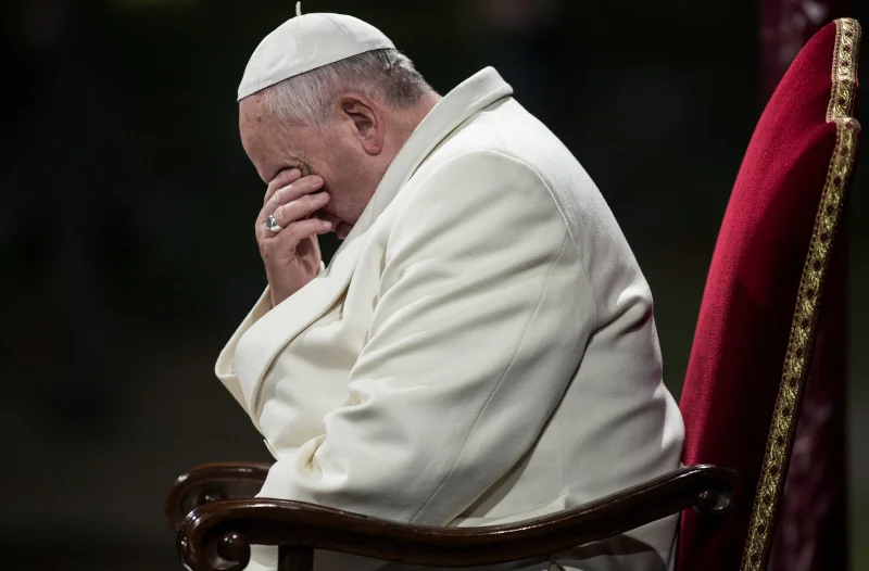 – Pokornie proszę o przebaczenie – powiedział papieża Franciszek.