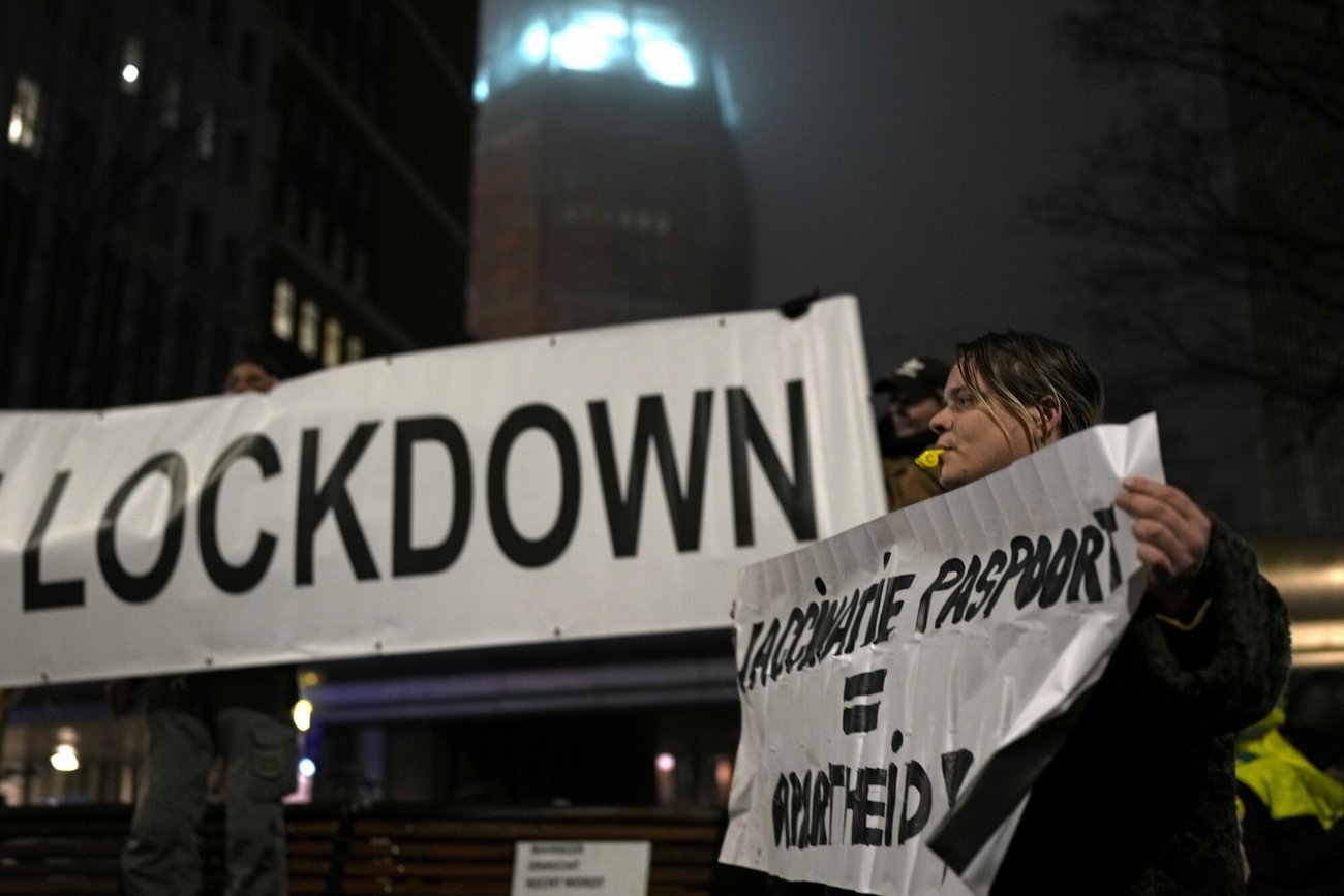 Holandia wprowadza lockdown na święta Bożego Narodzenia. Na czym będzie polegać?