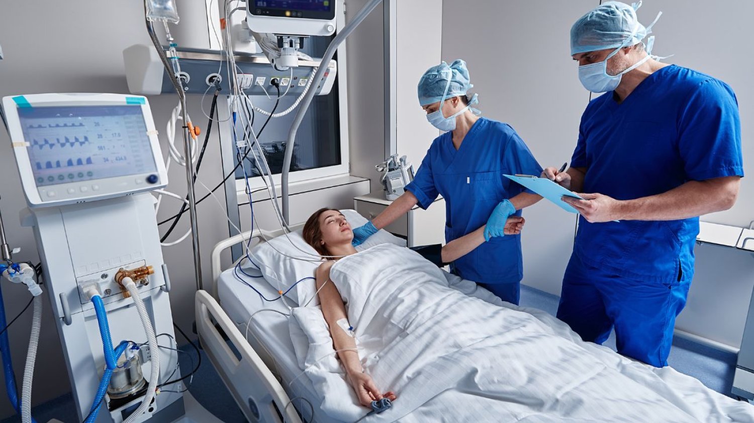 Szpital wstrzymał odwiedziny ze względu na ogniska zakażeń na dwóch oddziałach. Na ten udarowy rodzina może wejść tylko w razie zagrożenia życia pacjenta. Szpital wstrzymał odwiedziny ze względu na ogniska zakażeń na dwóch oddziałach. Na ten udarowy rodzina może wejść tylko w razie zagrożenia życia pacjenta.