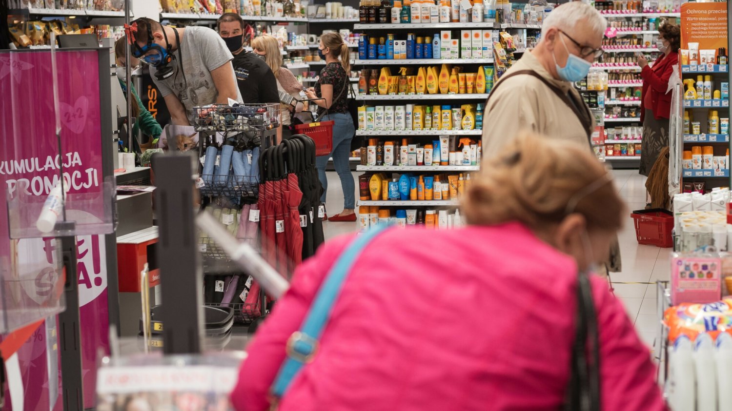 Choć najwięcej mówi się o rosnących cenach produktów spożywczych i opału, w górę idą i ceny kosmetyków