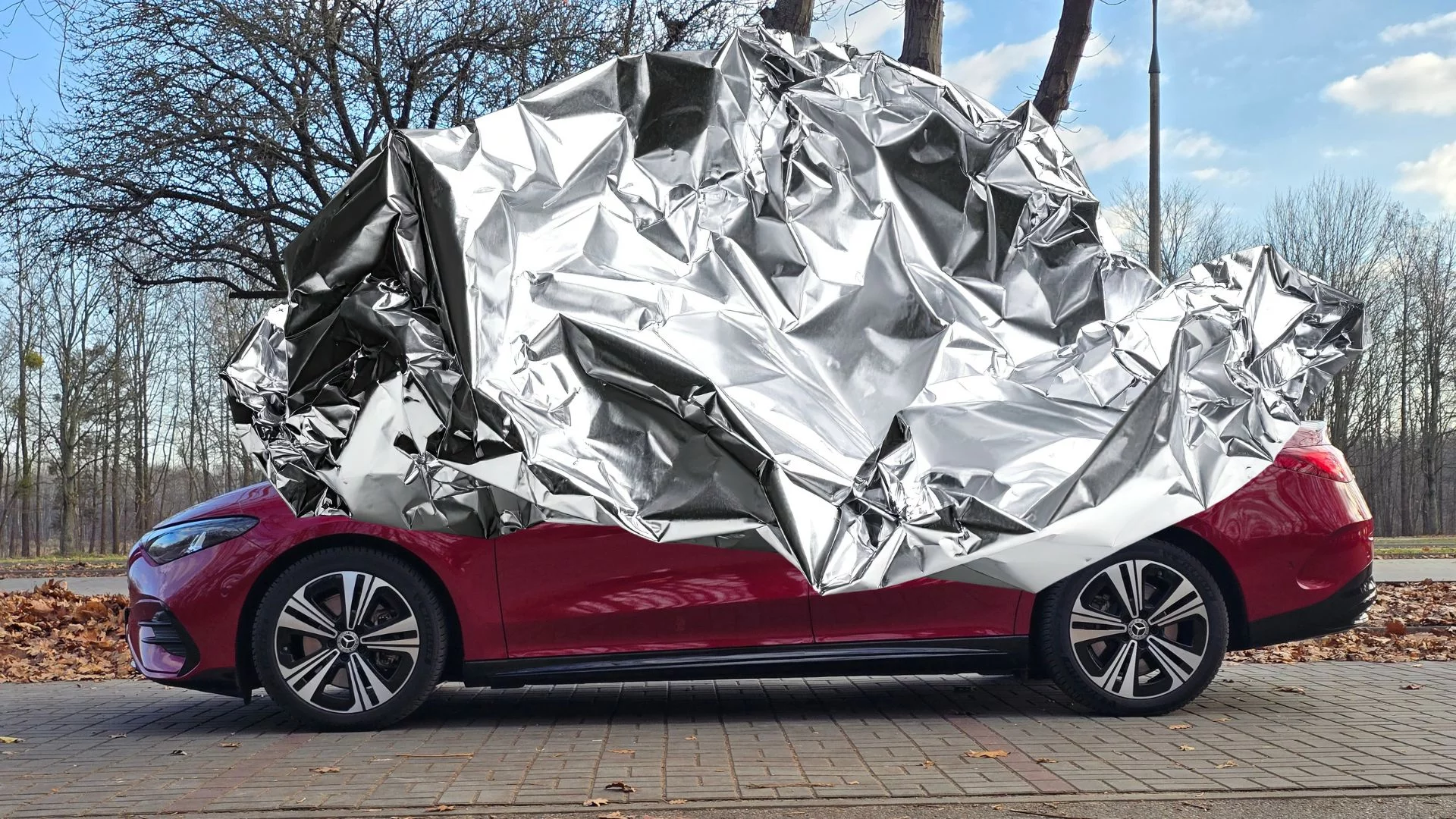 Foliarskie teorie czy prawda? Niemcy zbadali, czy elektryki mogą nas napromieniować