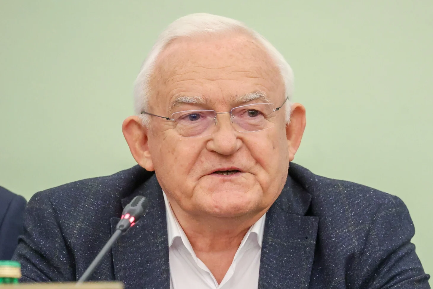 Były premier Leszek Miller.