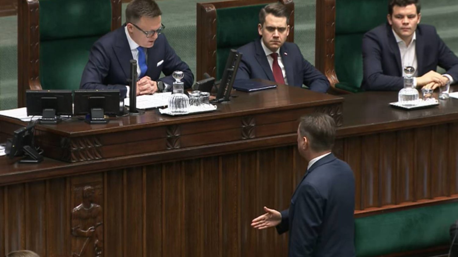 Awantura w Sejmie. Mariusz Błaszczak zaczął obrażać Szymona Hołownię.