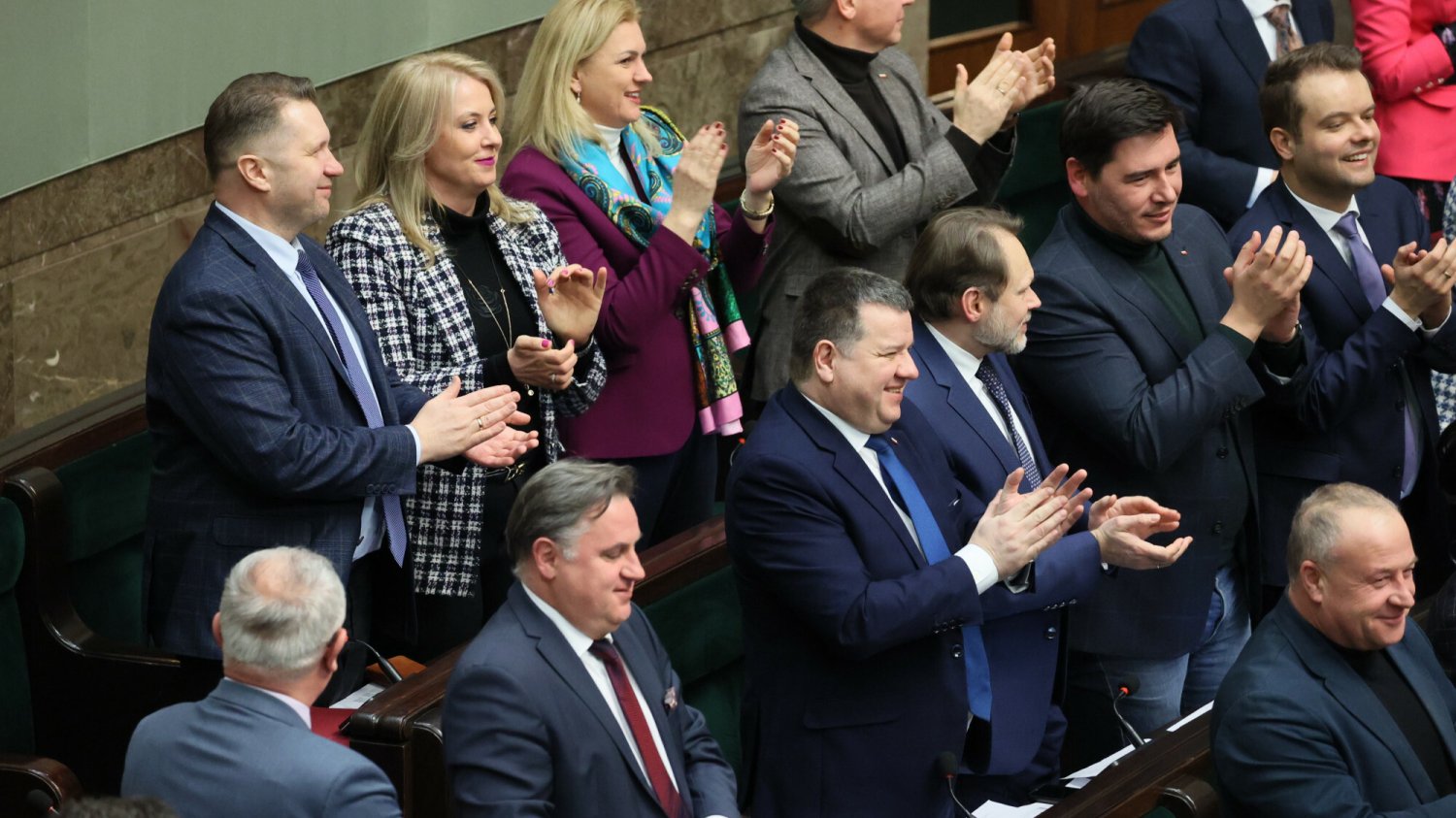 Przemysław Czarnek był w gronie tych, którzy bili brawo dla... Przemysława Czarnka.
