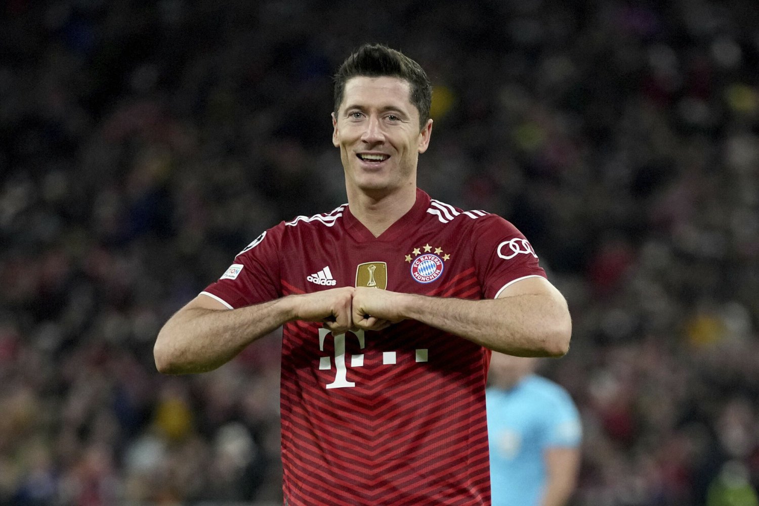 Robert Lewandowski strzelił we wtorek trzy gole i miał asystę w swoim setnym występie w Lidze Mistrzów