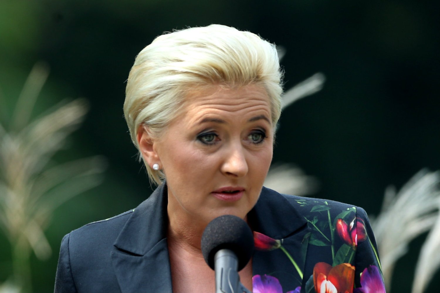 Polacy całkiem pozytywnie ocenili Agatę Dudę, która w ostatnim czasie wywołała dużo emocji swoim zachowaniem.