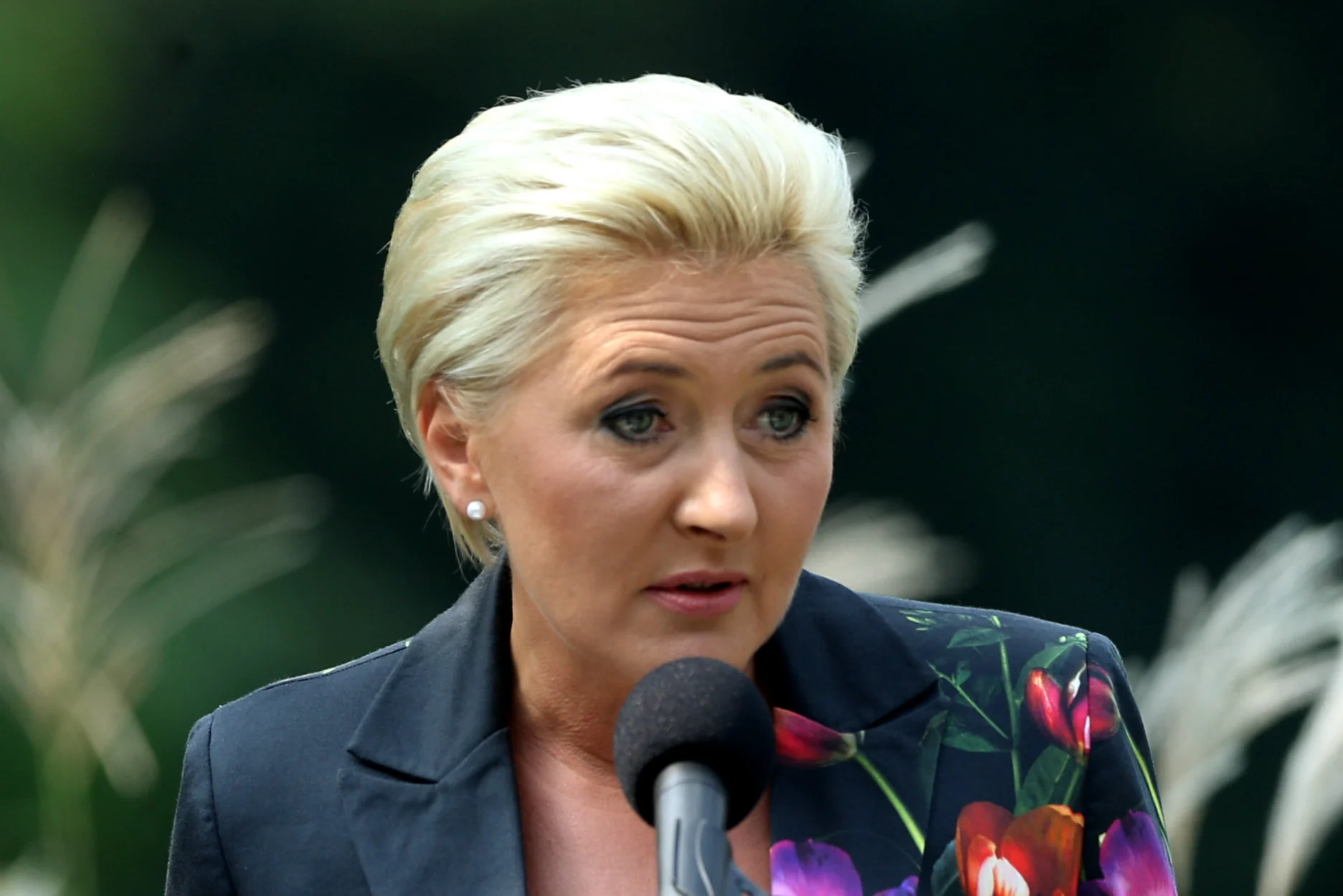Polacy całkiem pozytywnie ocenili Agatę Dudę, która w ostatnim czasie wywołała dużo emocji swoim zachowaniem.