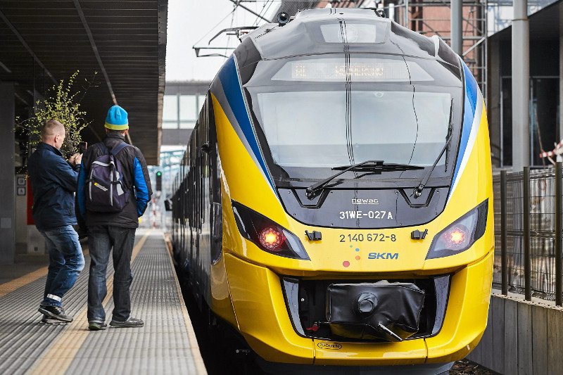 Pochodzący z Indii student Politechniki Gdańskiej został pobity w pociągu SKM.