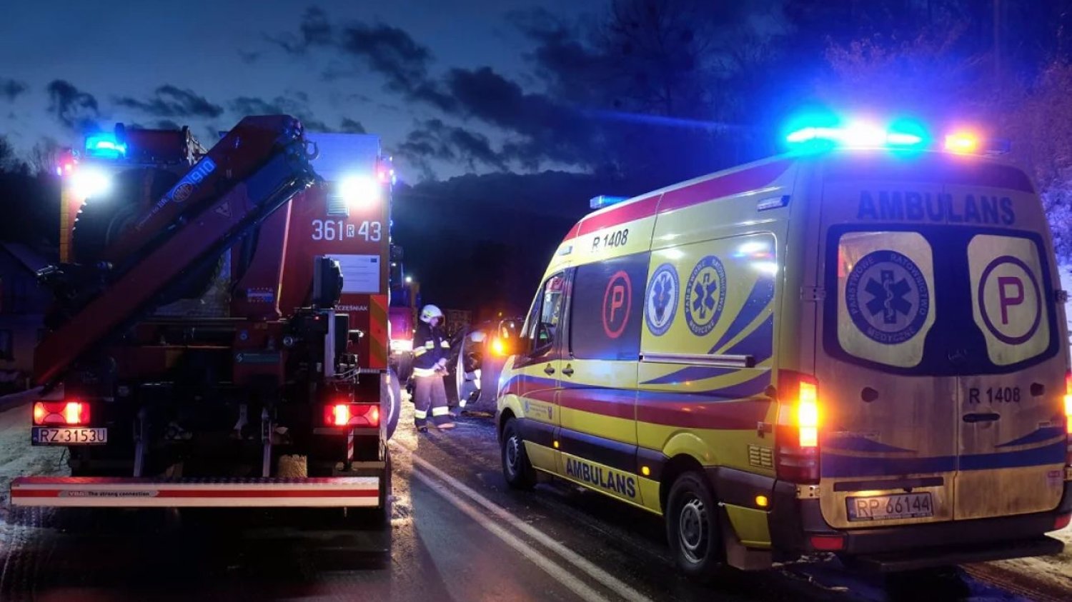 Sytuacja w Polsce w najbliższym czasie może zagrażać życiu, zdrowiu i mieniu. Służby ratunkowe w akcji.