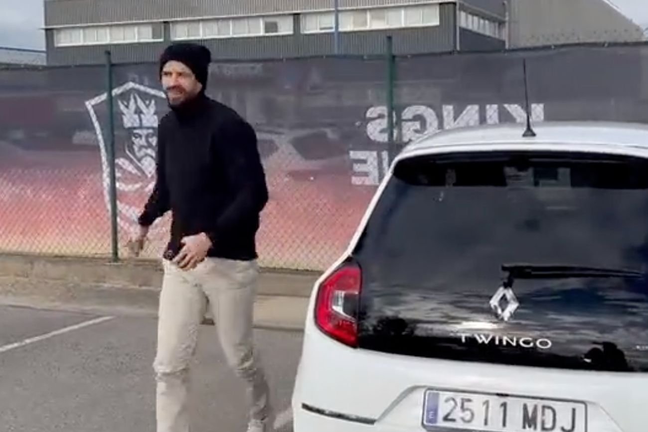 Pique po raz kolejny zareagował na piosenkę Shakiry.