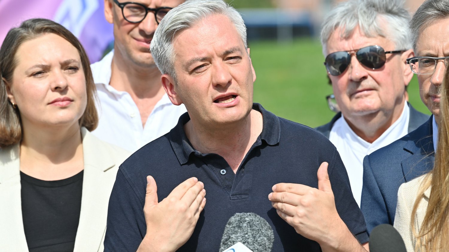 Robert Biedroń ujawnił, kiedy opozycja podpisze ostateczną wersję paktu senackiego