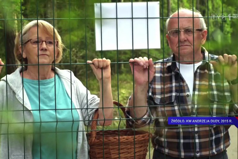 "Wiadomości" TVP w materiale o grzybobraniu wykorzystały spot wyborczy Andrzeja Dudy.