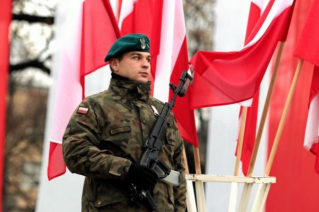 Z badania, jakie przeprowadzono dla "Rzeczpospolitej", wynika, że 19 procent ankietowanych było gotowych poświęcić dla ojczyzny życie